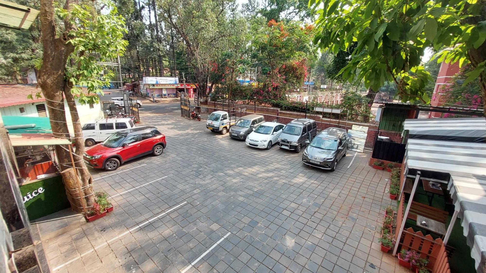 Onella Regency Hotel Panchgani Eksteriør billede
