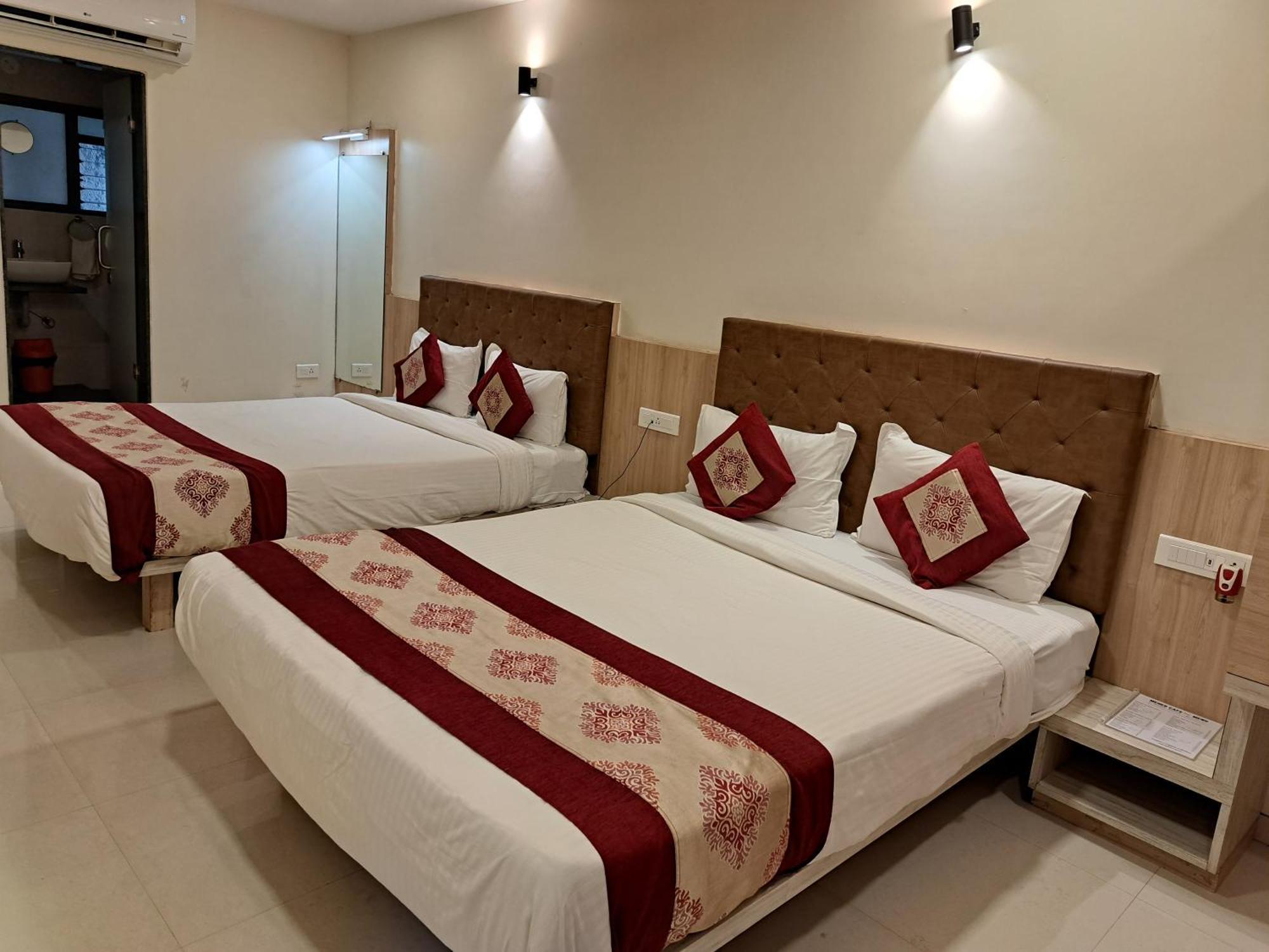Onella Regency Hotel Panchgani Eksteriør billede